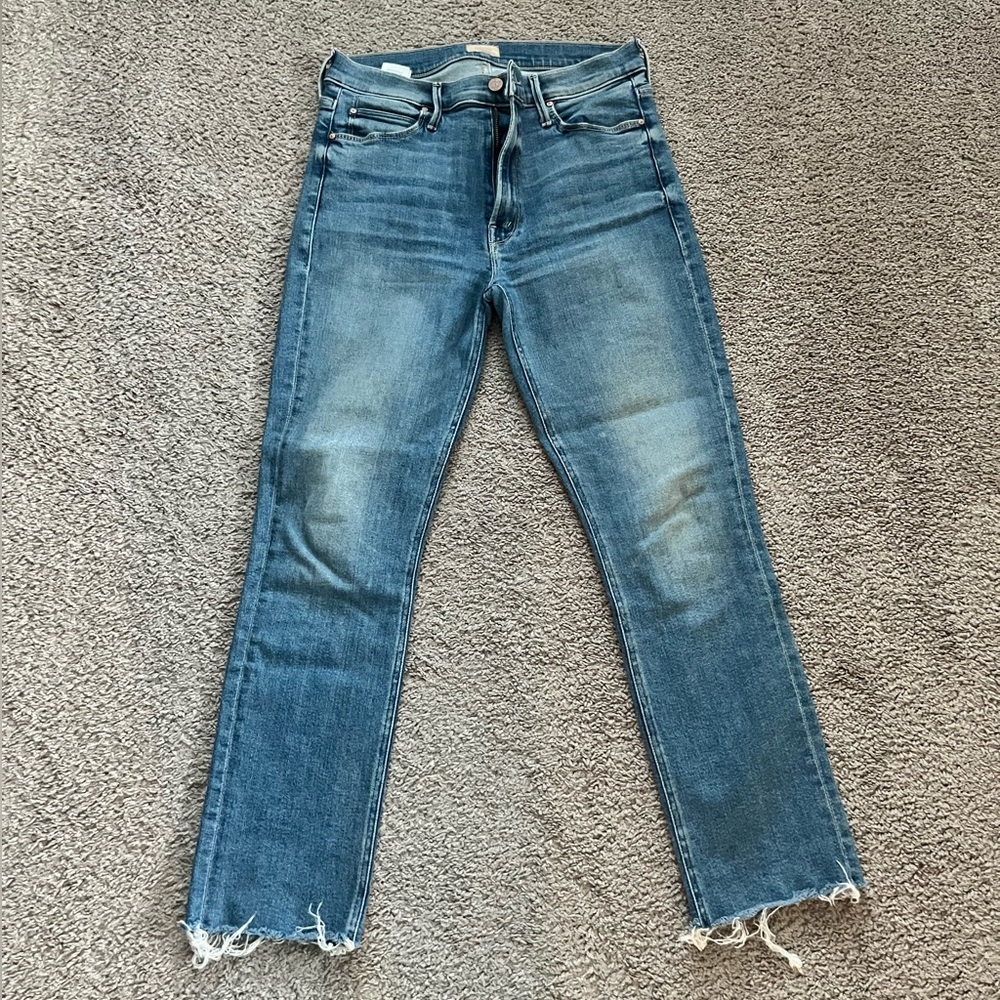 MOTHER Mid-Rise Dazzler Ankle Fray Jeans